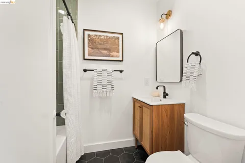 $2,275,000 | 450 42nd Street, Oakland, CA 94609
