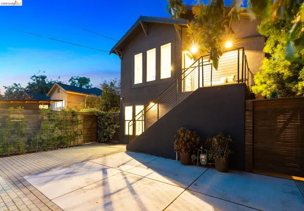 $2,275,000 | 450 42nd Street, Oakland, CA 94609