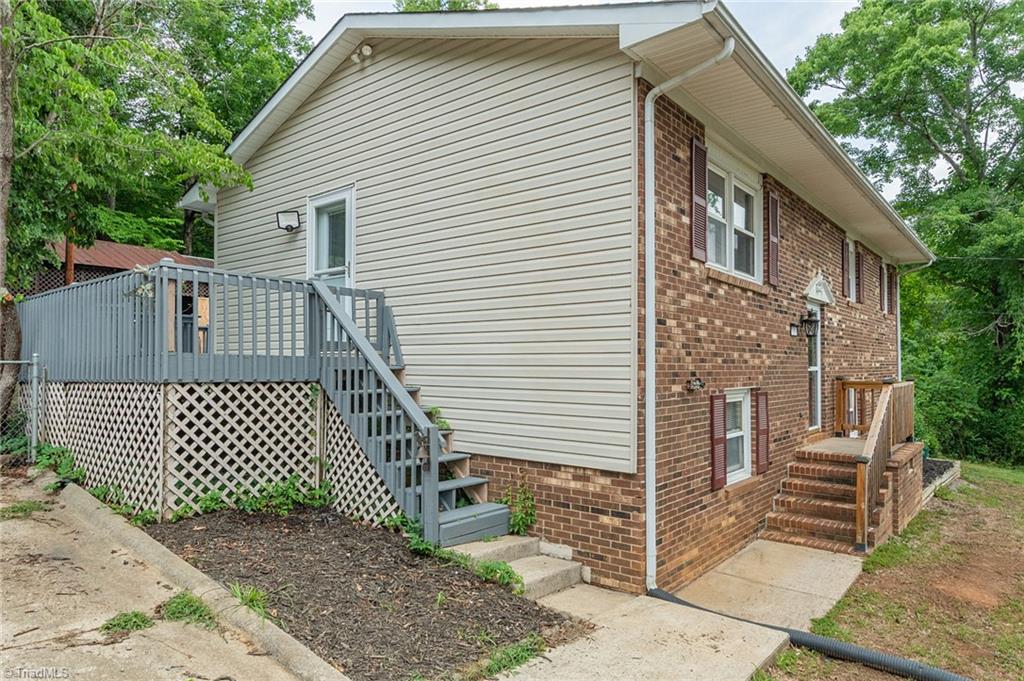 291 Kingwood Road Reidsville, NC 27320 - Photo 2 of 49