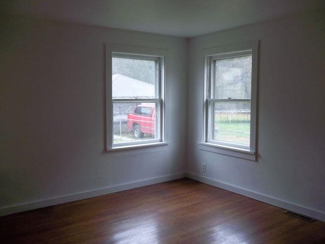 26480 Roseland Road Elkhart, IN 46514 - Photo 8 of 10 Gallery Image 8