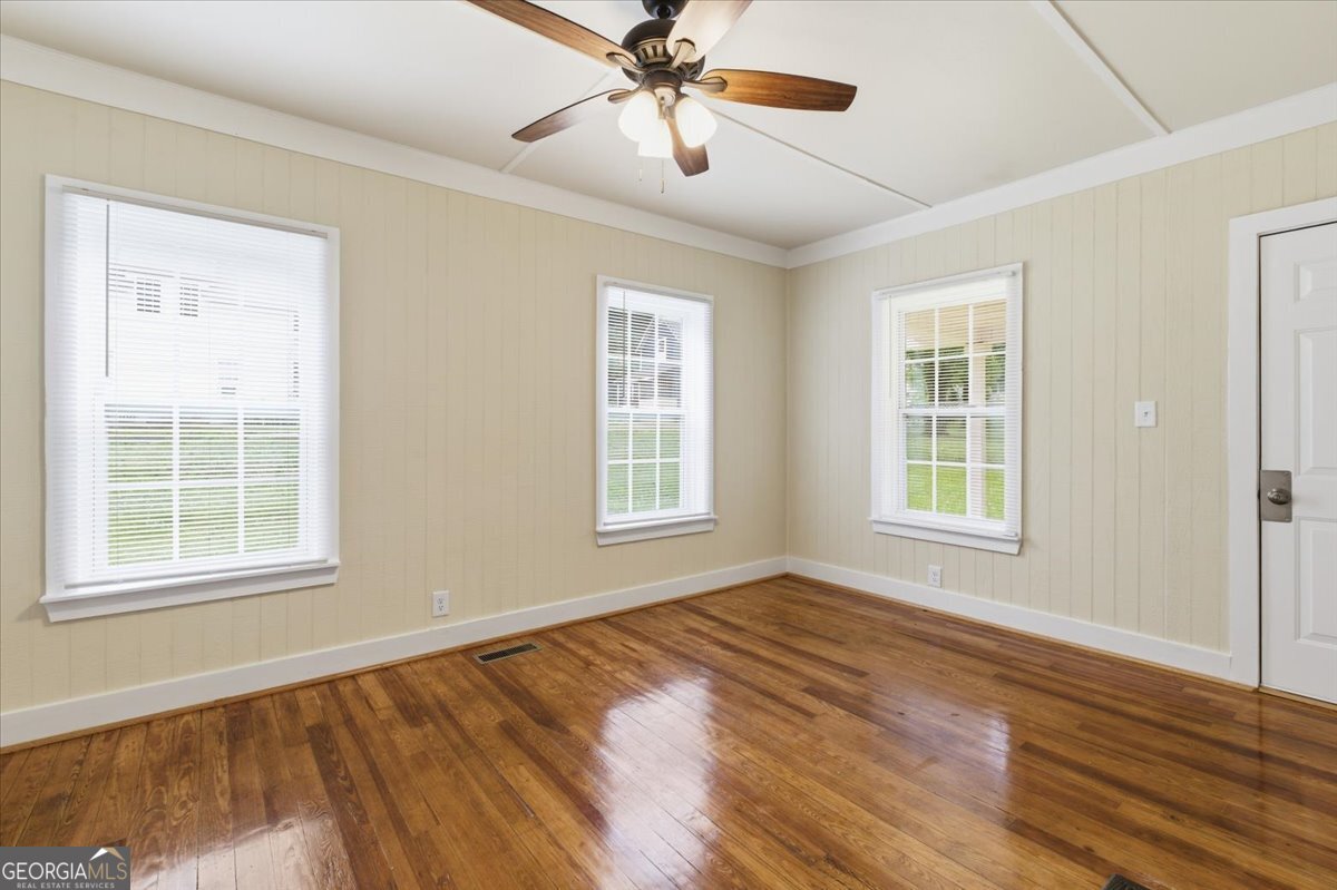 305 Grove Avenue Southeast Lindale, GA 30147 - Photo 32 of 36