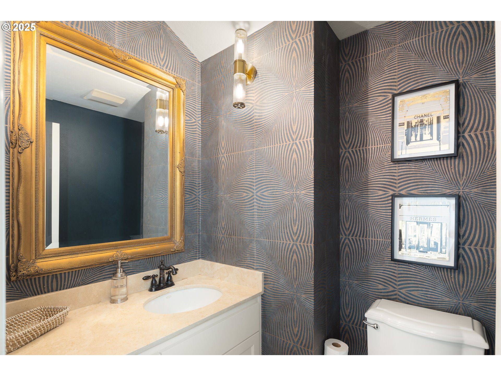 2977 Ingalls Way Eugene, OR 97405 - Photo 19 of 48 a bathroom with a sink a toilet and mirror