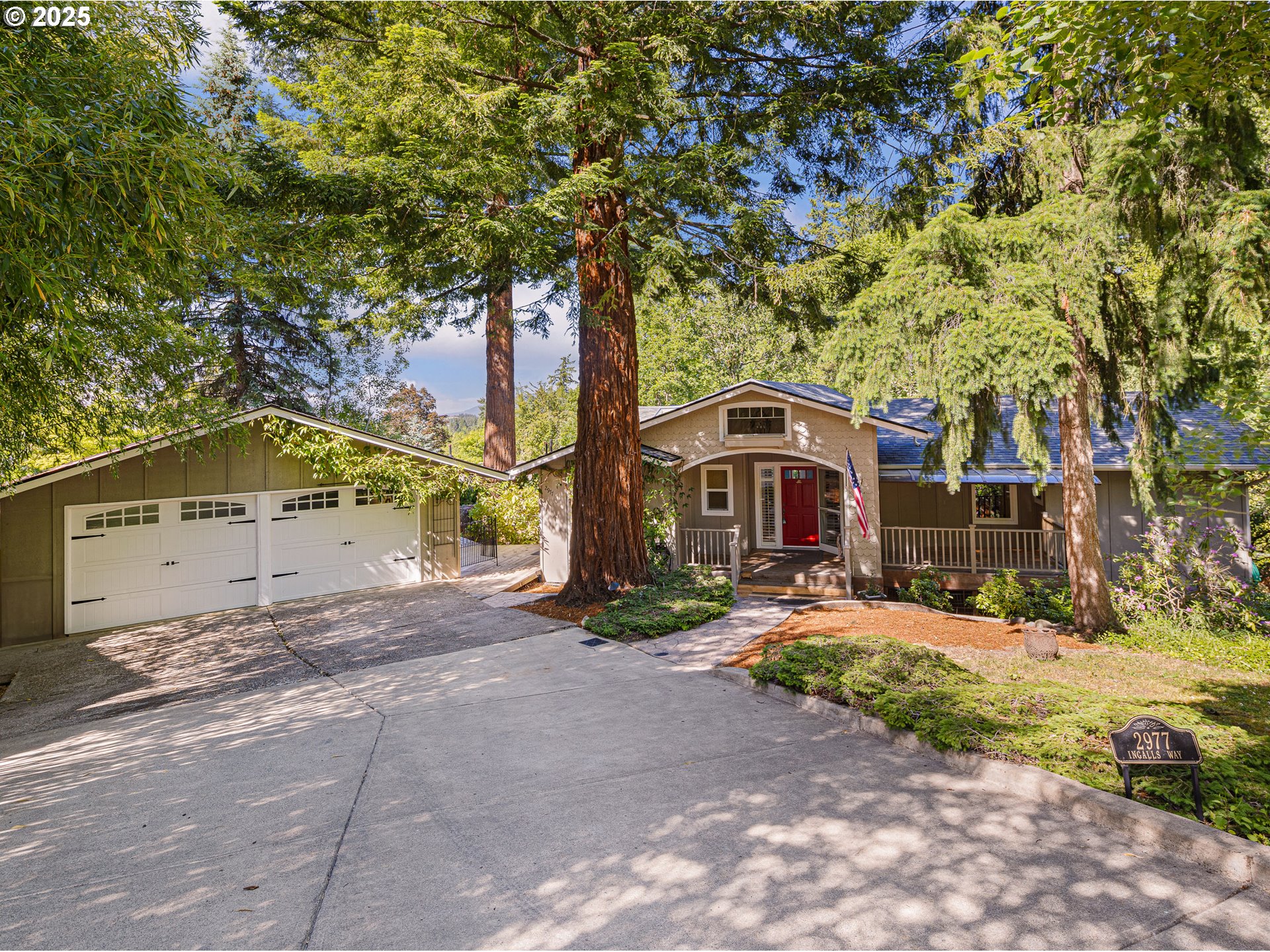 2977 Ingalls Way Eugene, OR 97405 - Photo 2 of 48 a view of a yard in front of a house
