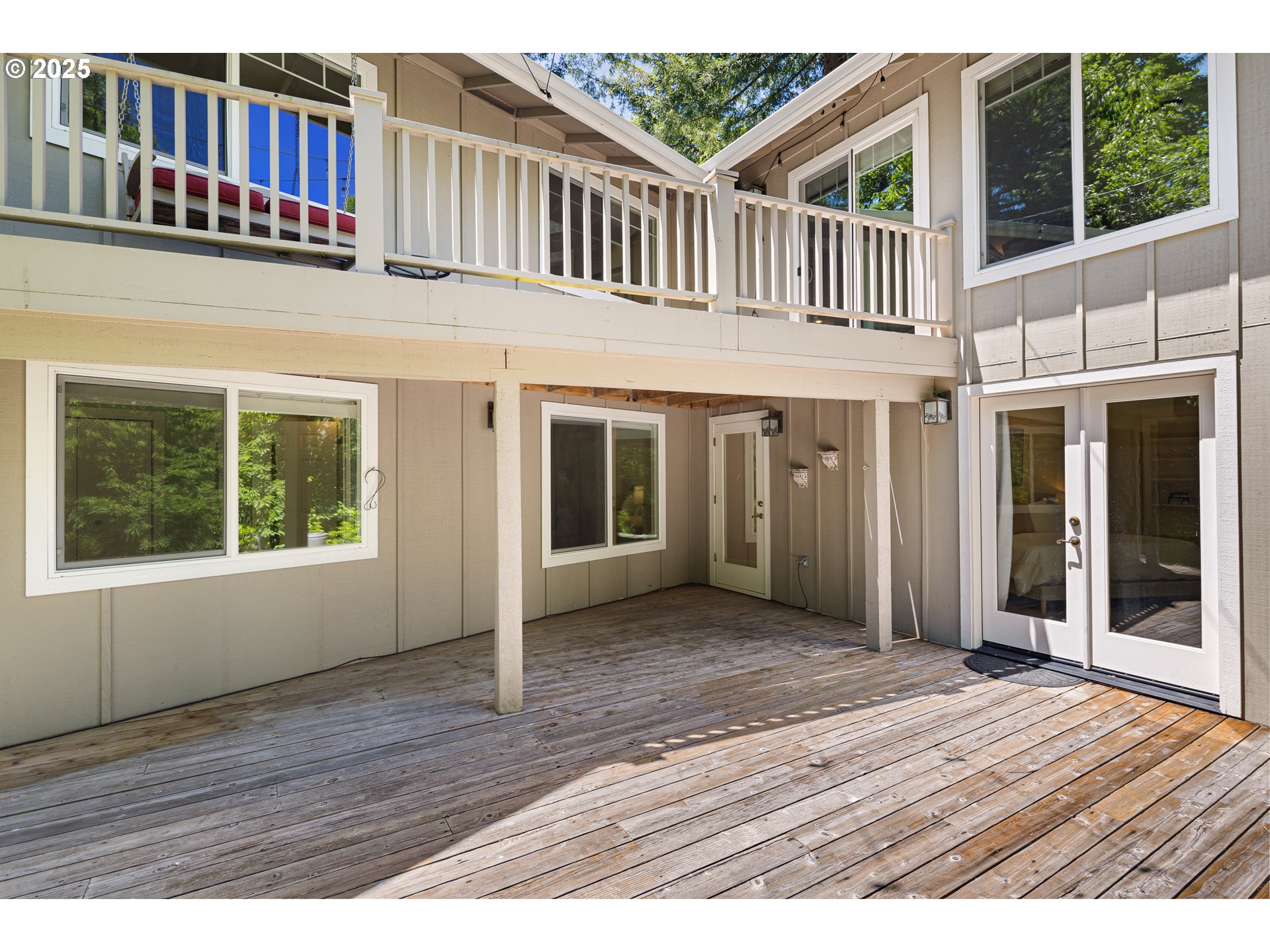 2977 Ingalls Way Eugene, OR 97405 - Photo 37 of 48 a view of a house with porch