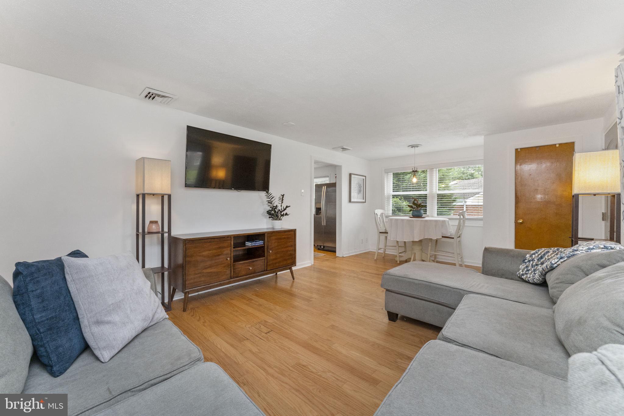 1333 Thomson Road Roslyn, PA 19001 - Photo 5 of 25 Gallery Image 5