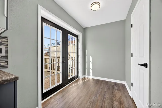 $2,295 | 3227 Regal Place, St. Louis, MO 63139