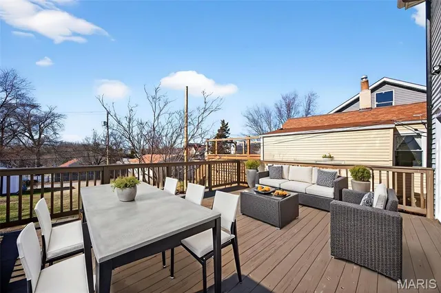 $2,295 | 3227 Regal Place, St. Louis, MO 63139