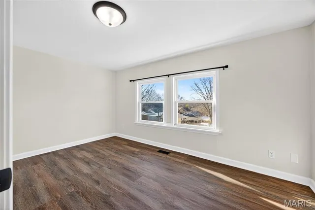 $2,295 | 3227 Regal Place, St. Louis, MO 63139