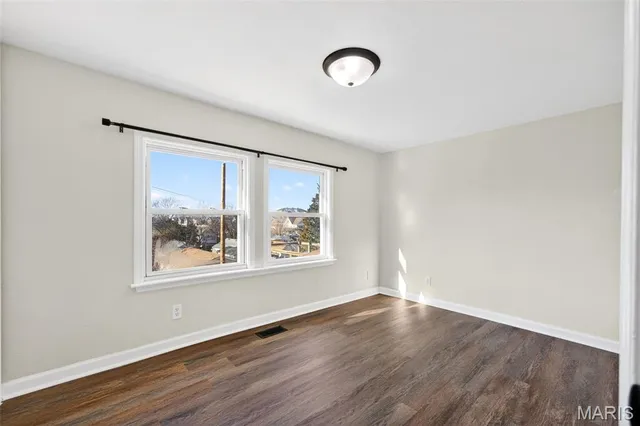 $2,295 | 3227 Regal Place, St. Louis, MO 63139