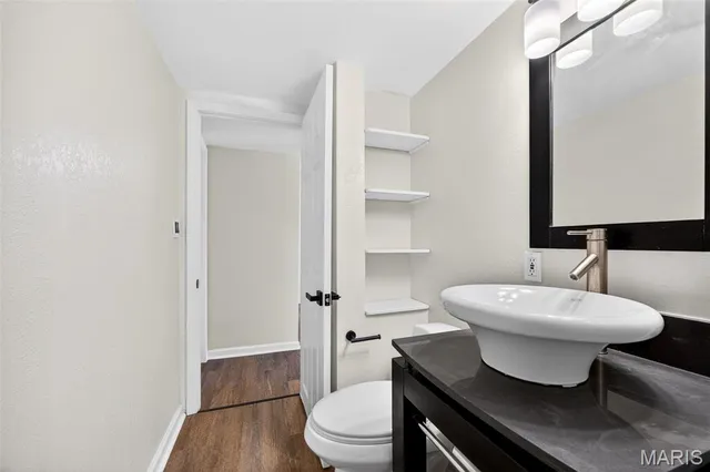 $2,295 | 3227 Regal Place, St. Louis, MO 63139