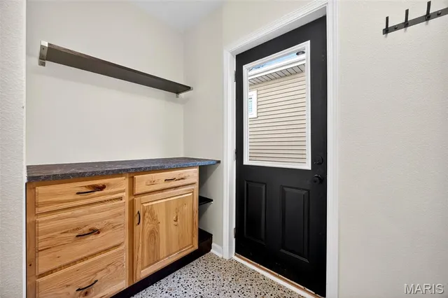 $2,295 | 3227 Regal Place, St. Louis, MO 63139