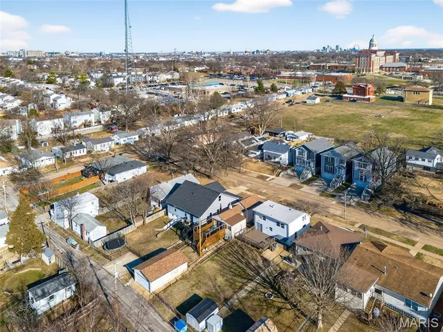 $2,295 | 3227 Regal Place, St. Louis, MO 63139