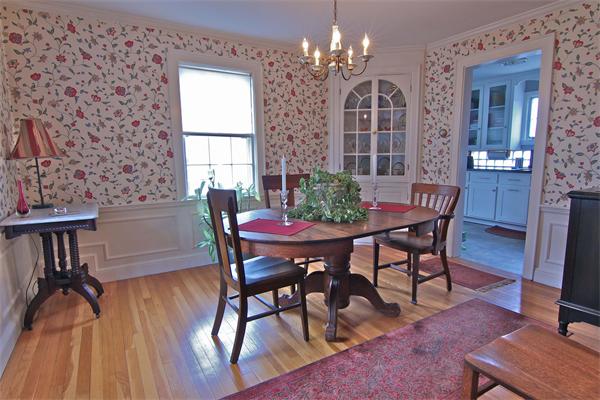 37 Statler Road Belmont, MA 02478 - Photo 4 of 12 Gallery Image 4