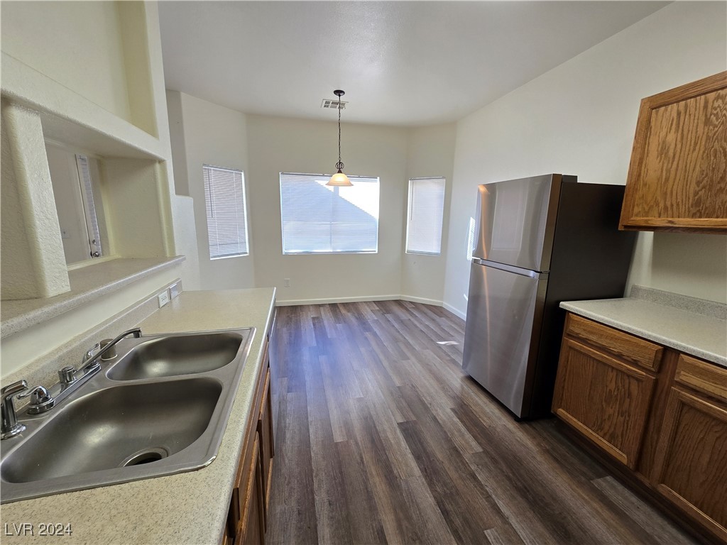 5971 Crumbling Ridge Street Henderson, NV 89011 - Photo 4 of 21