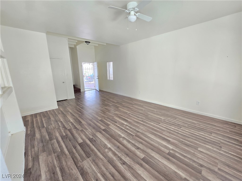5971 Crumbling Ridge Street Henderson, NV 89011 - Photo 7 of 21
