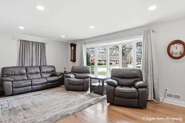 $385,000 | 201 Panama Avenue, Hampshire, IL 60140