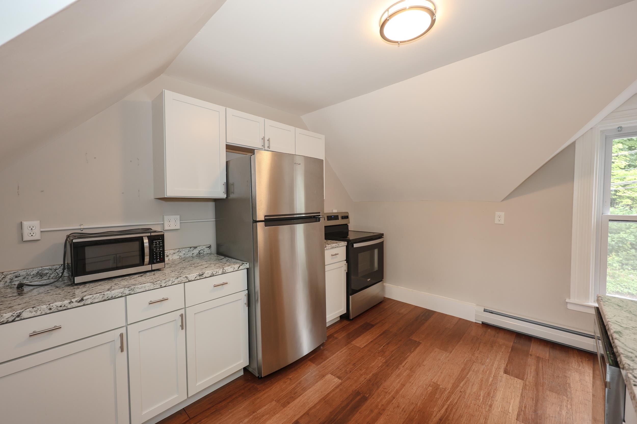 449 West River Road Hooksett, NH 03106 - Photo 19 of 32