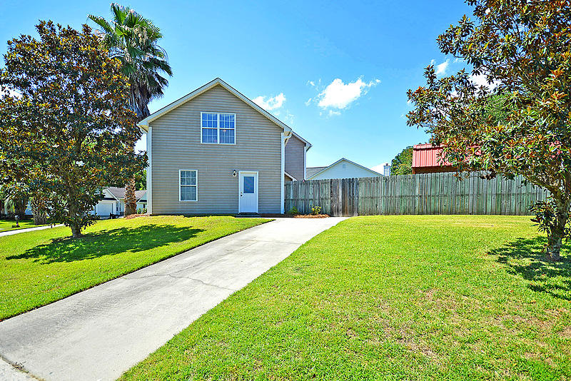 304 Bertram Road Summerville, SC 29485 - Photo 5 of 33 DSC_0221-copy