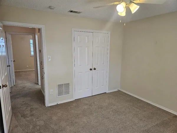 $2,275 | 500 Mustang Court, Lavon, TX 75166