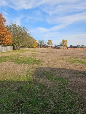 $2,295 | 500 Mustang Court, Lavon, TX 75166