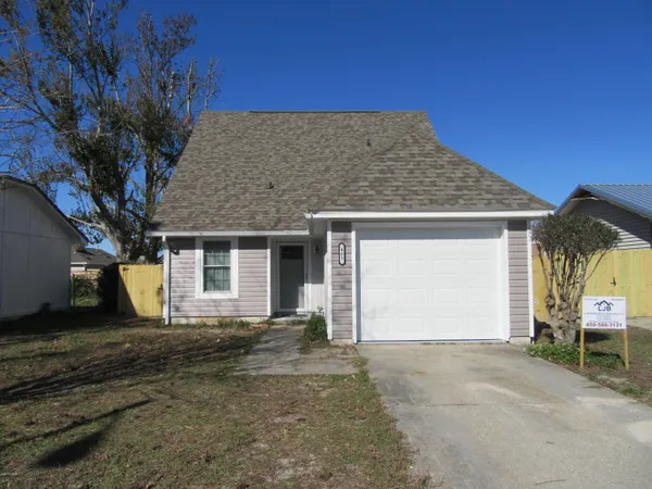 $1,600 | 403 Tanya Pass, Panama City, FL 32404