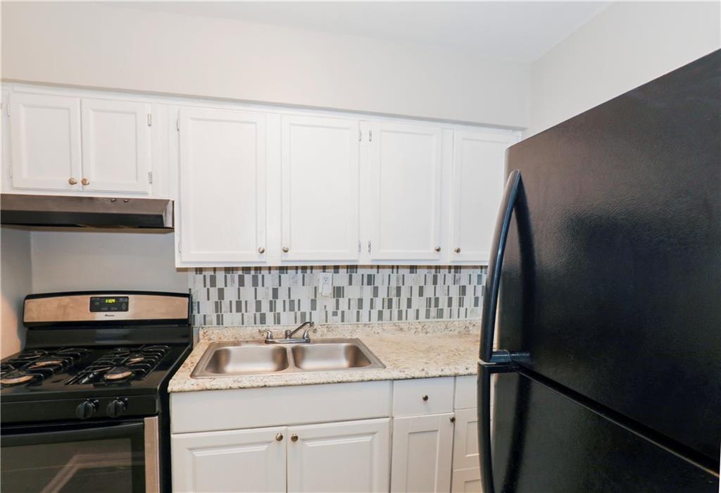 2825 Belvedere Lane, Unit 9 Decatur, GA 30032 - Photo 10 of 12