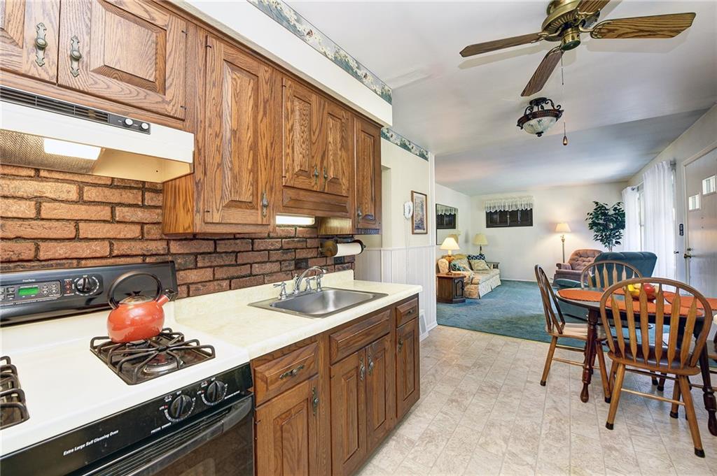 641 Jefferson Road Pittsburgh, PA 15235 - Photo 9 of 25 Gallery Image 9