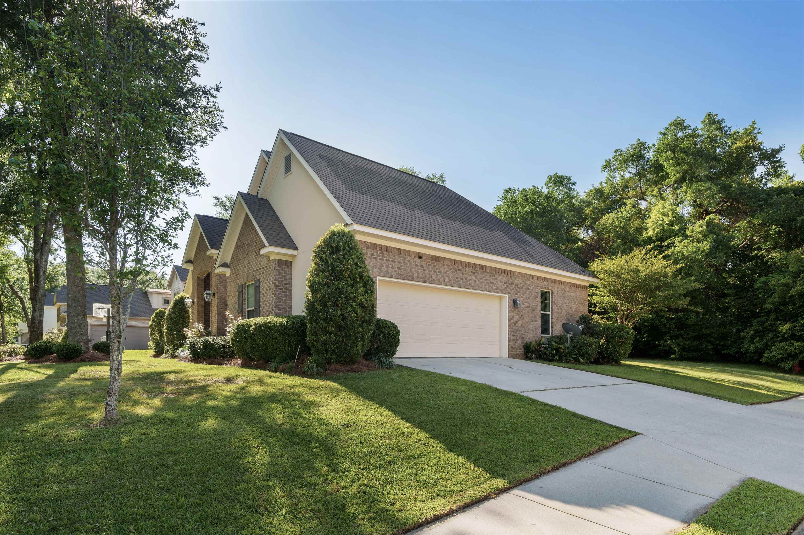 142 Pliska Street Fairhope, AL 36532 - Photo 6 of 40