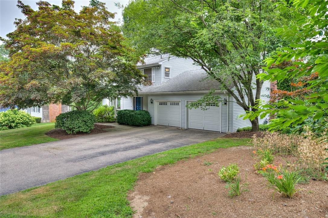 31 Edgewater Road Narragansett, RI 02882 - Photo 6 of 48