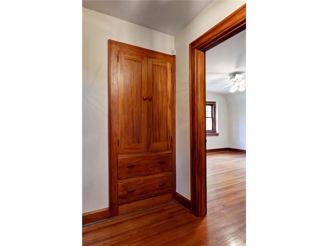 1895 Suffolk Road Columbus, OH 43221 - Photo 11 of 25 Gallery Image 11