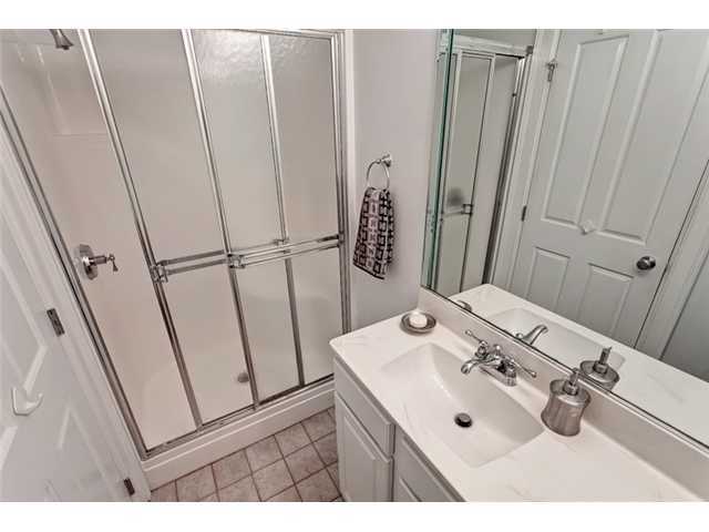 1895 Suffolk Road Columbus, OH 43221 - Photo 12 of 25 Gallery Image 12