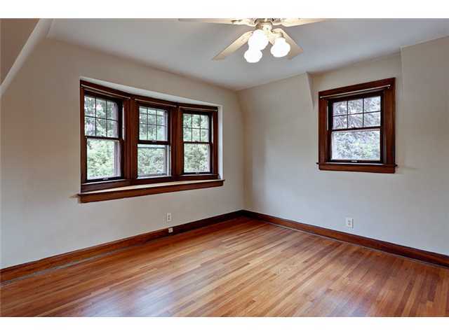 1895 Suffolk Road Columbus, OH 43221 - Photo 17 of 25 Gallery Image 17