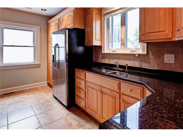 1895 Suffolk Road Columbus, OH 43221 - Photo 9 of 25 Gallery Image 9