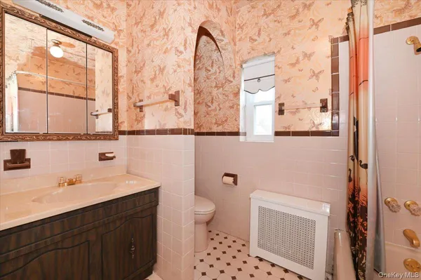 $1,099,999 | 20-03 35th Street | Astoria