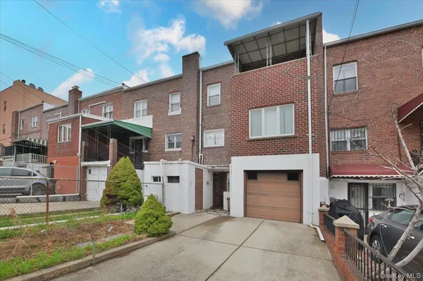 $1,099,999 | 20-03 35th Street | Astoria