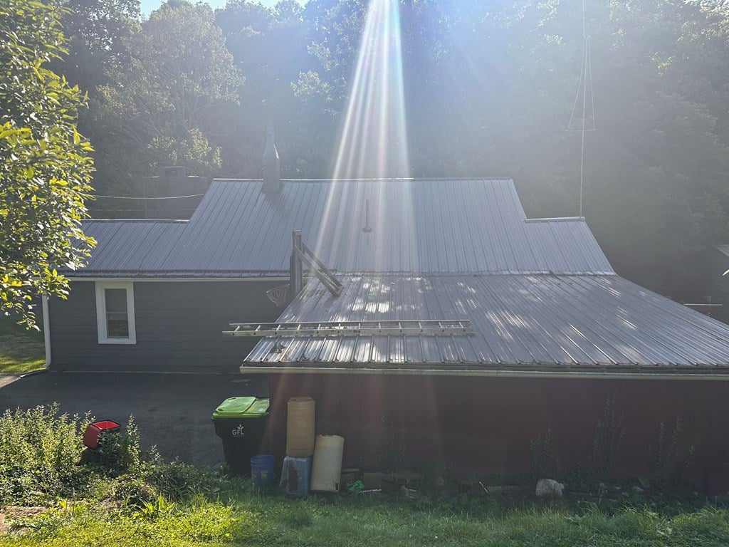 231 Tower Road Galax, VA 24333 - Photo 33 of 39 Gallery Image 33
