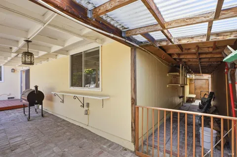 $799,000 | 1059 Santa Clara Lane, Petaluma, CA 94954
