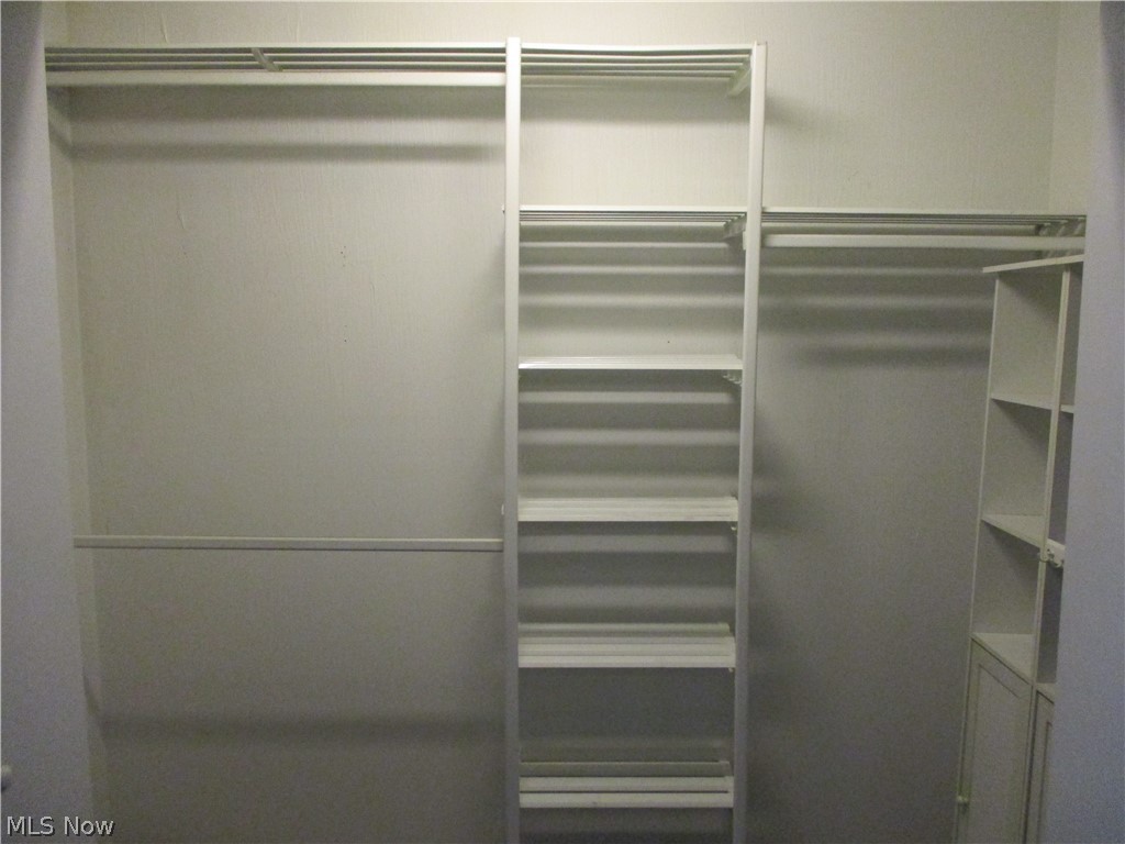 1884 Lillian Road Stow, OH 44224 - Photo 20 of 31 Built-in closet organizer in the second bedroom also!