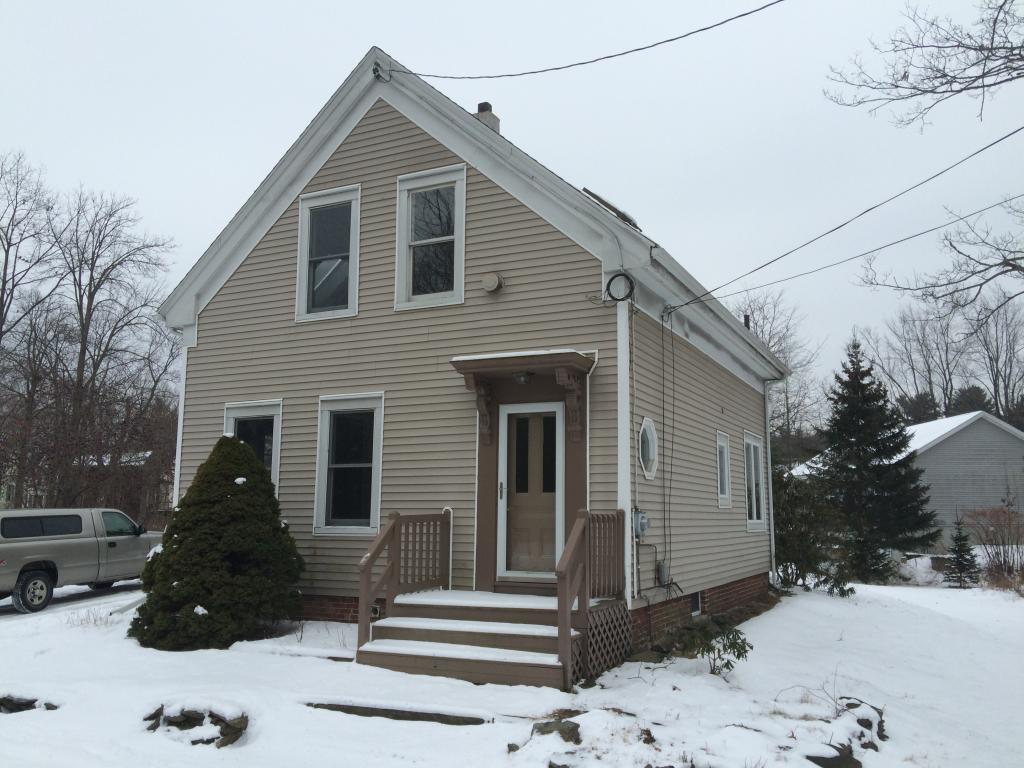 24 Autumn Street Rochester, NH 03868 - Photo 2 of 19