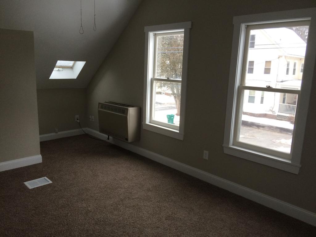 24 Autumn Street Rochester, NH 03868 - Photo 16 of 19