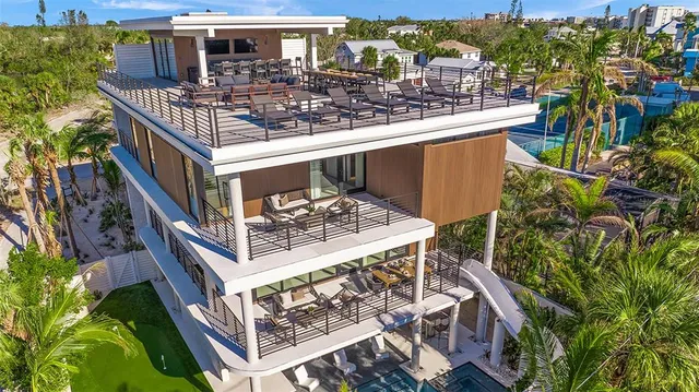 $6,000,000 | 5507 Calle Del Invierno, Sarasota, FL 34242