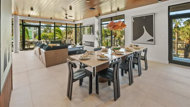 $6,000,000 | 5507 Calle Del Invierno, Sarasota, FL 34242