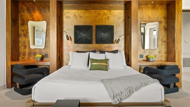 $6,000,000 | 5507 Calle Del Invierno, Sarasota, FL 34242