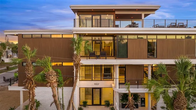 $6,000,000 | 5507 Calle Del Invierno, Sarasota, FL 34242