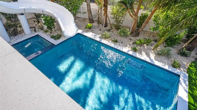 $6,000,000 | 5507 Calle Del Invierno, Sarasota, FL 34242