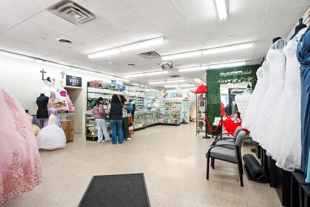 $2,250,000 | 3900 West 26th Street, Chicago, IL 60623