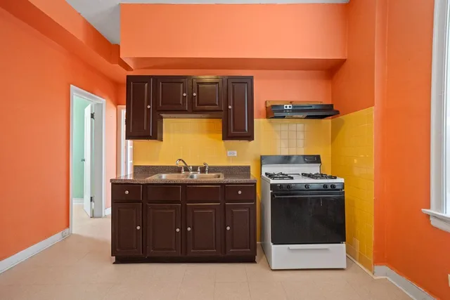 $2,250,000 | 3900 West 26th Street, Chicago, IL 60623