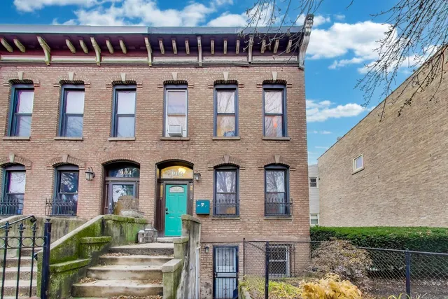 $499,900 | 902 South Claremont Avenue, Chicago, IL 60612
