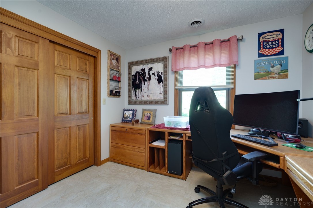 8467 Bunnell Hill Road Springboro, OH 45066 - Photo 39 of 52 Gallery Image 39