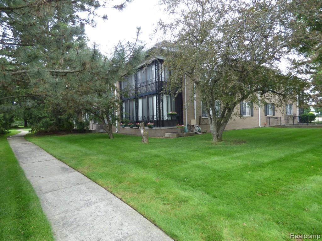 25720 Southfield Road, Unit 102 Southfield, MI 48075 - Photo 37 of 39